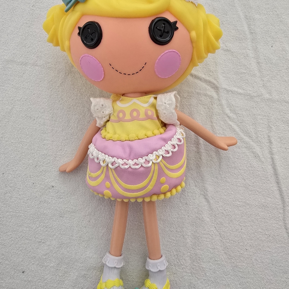 Lalaloopsy Candle Slice O'Cake Doll 2009 Full Size W/ Lil Sister 2014 EUC - Picture 5 of 16